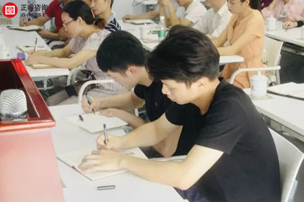 正睿商學院《贏在中層》公開課在廣州圓滿舉辦！