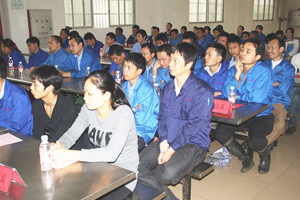 2012年3月1日，潔麗管理升級(jí)動(dòng)員大會(huì)召開