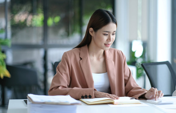 集團管控：統(tǒng)一財務管理，實現(xiàn)財務集中控制
