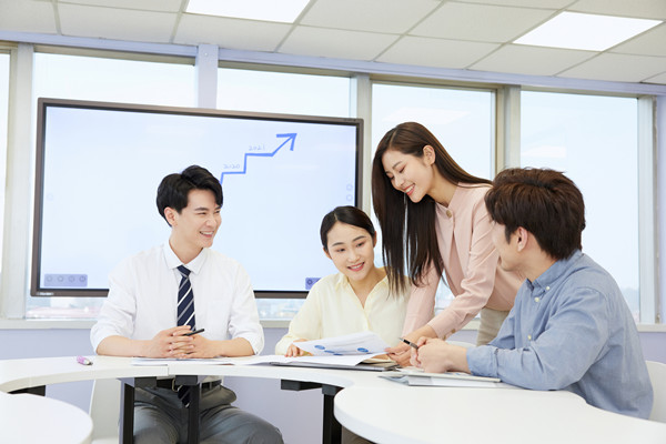 目標(biāo)引領(lǐng)：制定明確目標(biāo)，提升企業(yè)執(zhí)行力