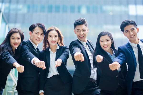 協(xié)同效應(yīng)：強(qiáng)化內(nèi)部溝通，打造高效協(xié)作團(tuán)隊(duì)