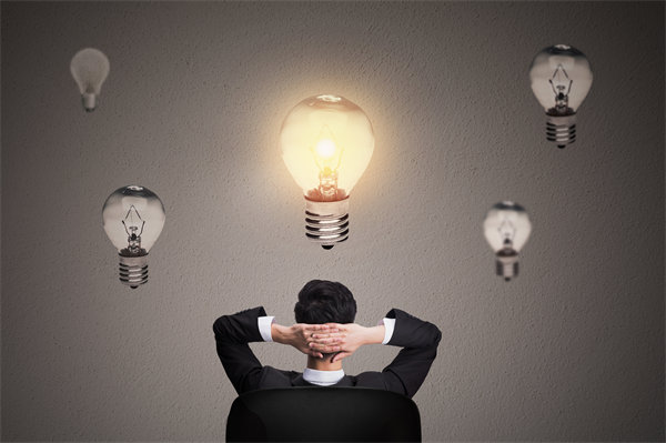 創(chuàng)新企業(yè)管理思維，激發(fā)員工潛能，推動(dòng)企業(yè)騰飛