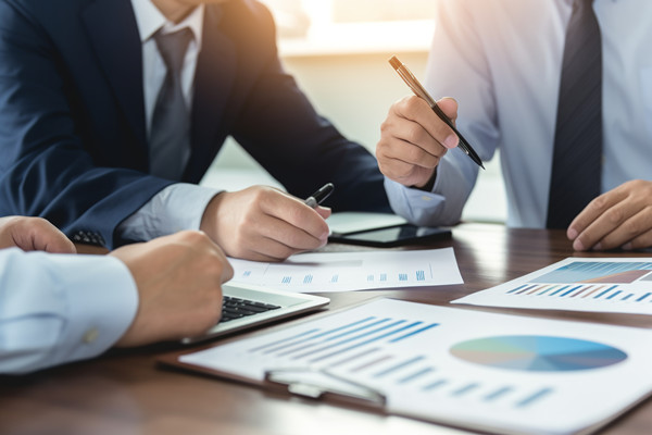 企業(yè)設(shè)立預(yù)算管理小組是不是由個(gè)人組建的？