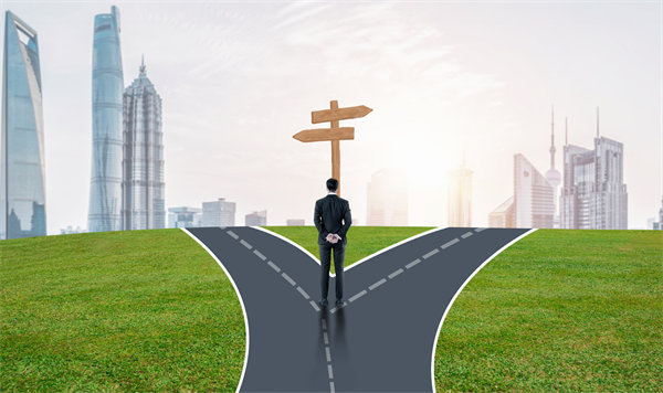 如果一家企業(yè)沒(méi)有明確的經(jīng)營(yíng)戰(zhàn)略，會(huì)有什么樣的風(fēng)險(xiǎn)？