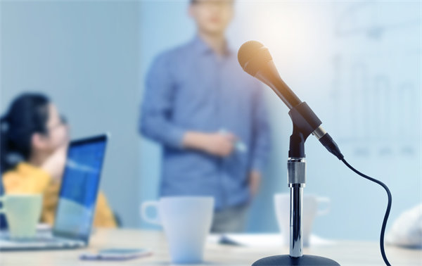 企業(yè)文化如何深度融合HR管理，增強(qiáng)團(tuán)隊(duì)凝聚力？