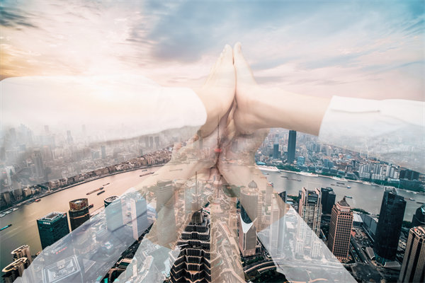 如何制定符合企業(yè)戰(zhàn)略目標(biāo)的組織發(fā)展路徑？