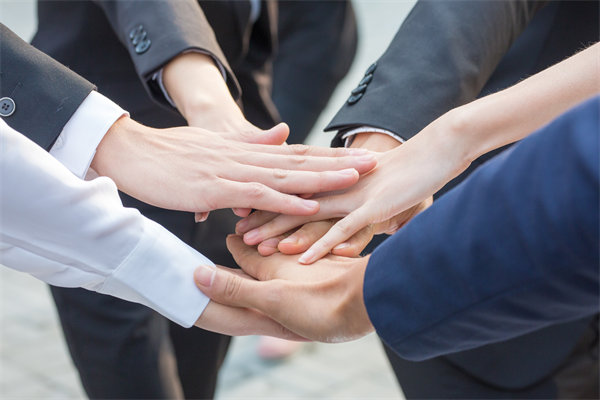 員工激勵(lì)策略：如何精準(zhǔn)匹配個(gè)人需求與企業(yè)目標(biāo)？