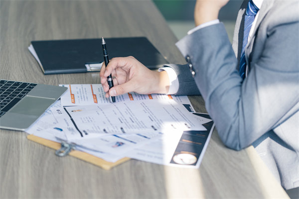 企業(yè)在招聘過程中，如何確保公平性與多樣性并存？