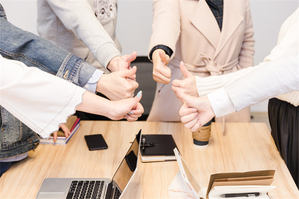 跨地域企業(yè)，如何制定統(tǒng)一的薪酬標(biāo)準(zhǔn)和政策？