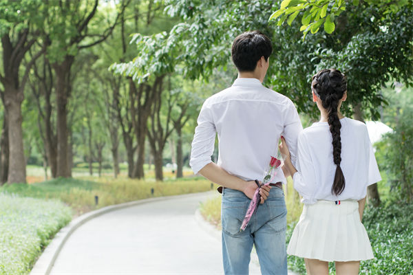 廣東一公司發(fā)錢鼓勵(lì)員工談戀愛，品牌營(yíng)銷怎么看？