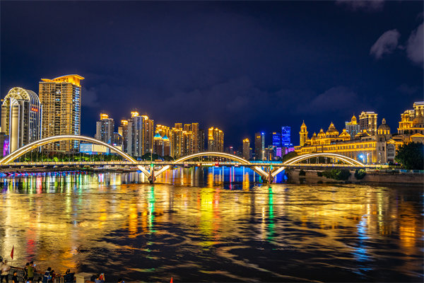 企業(yè)如何借助福州咨詢公司提升員工績(jī)效與團(tuán)隊(duì)效能？