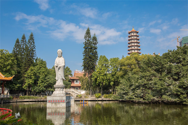 企業(yè)如何借助福州咨詢公司制定并落實(shí)年度經(jīng)營策略？