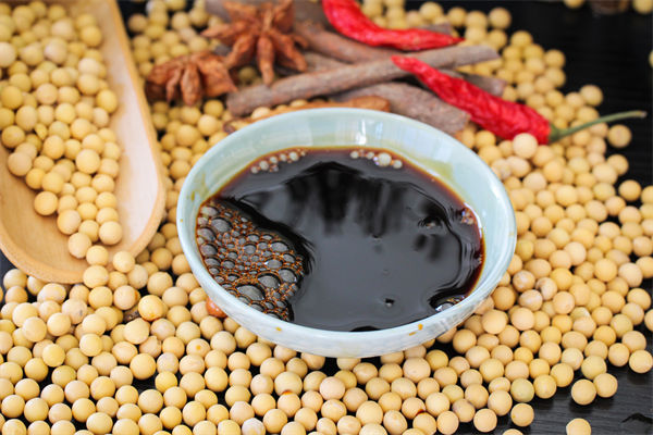 廠商回應(yīng)零添加醬油檢出鎘和砷，相關(guān)企業(yè)有何啟示？