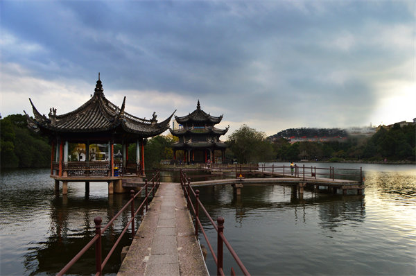 預(yù)算超支嚴(yán)重，臺(tái)州預(yù)算管理咨詢公司如何幫企業(yè)精準(zhǔn)控費(fèi)？