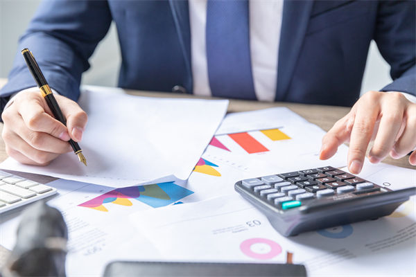預算總超支卻無對策，企業(yè)預算管理如何精準控成本？