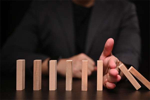 市場(chǎng)競(jìng)爭(zhēng)日趨激烈，戰(zhàn)略規(guī)劃如何協(xié)助構(gòu)建護(hù)城河？