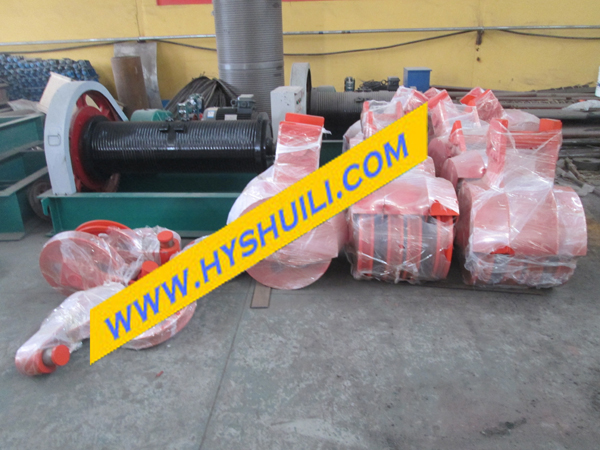 ��?y��)P(y��ng)���]�C(j��)